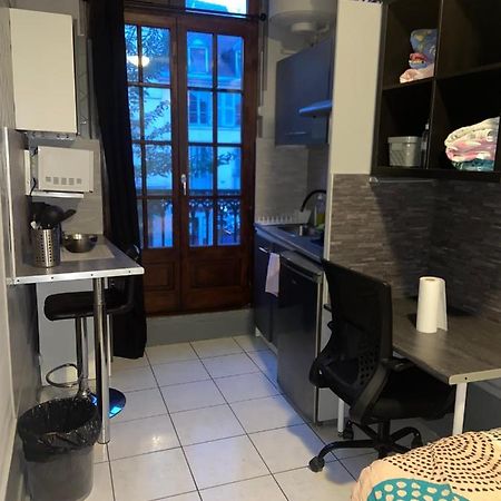 Appartement Emplacement Ideal : Studio Au Coeur De Dijon Disponible En Location Extérieur photo